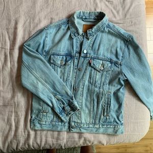 Levi’s boyfriend jacket